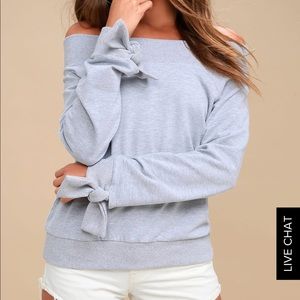 NEW WITH TAGS Lulu’s off the shoulder cute sweater